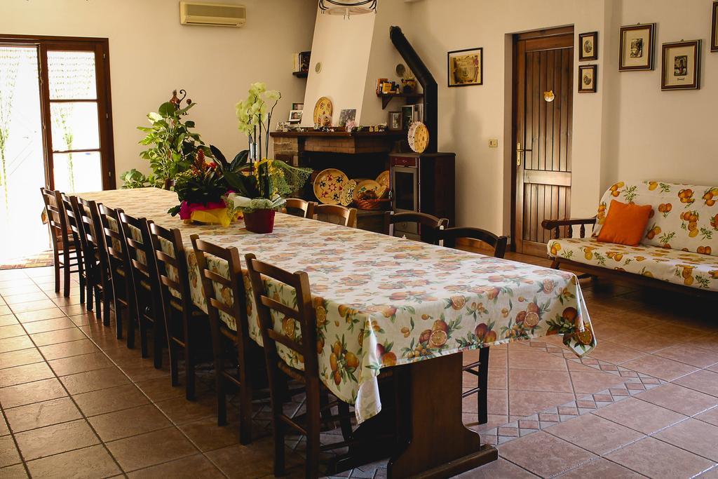 Agriturismo Perdaba Villa Fluminimaggiore Exteriör bild